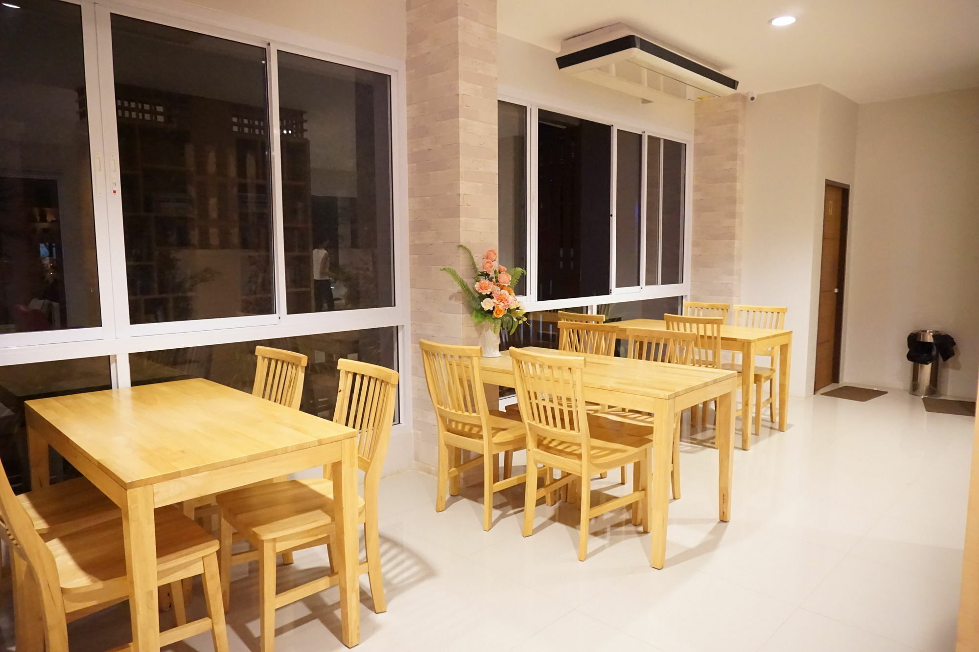Chompu Nakarin Apartment Trang Dış mekan fotoğraf